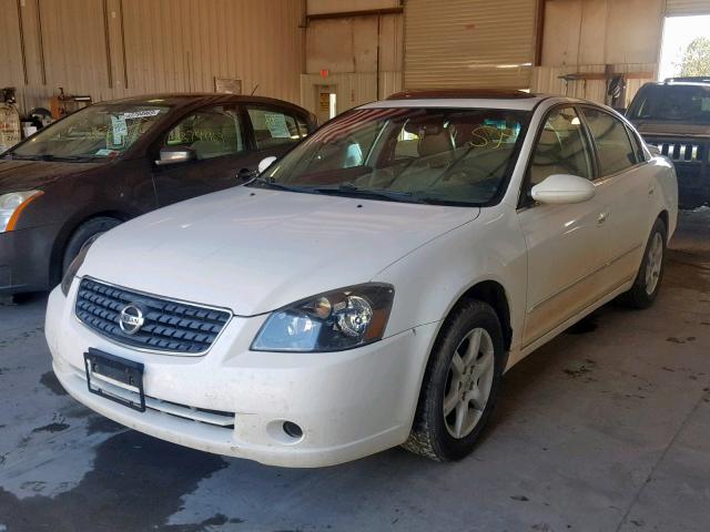 1N4BL11D55C348671 - 2005 NISSAN ALTIMA SE WHITE photo 2