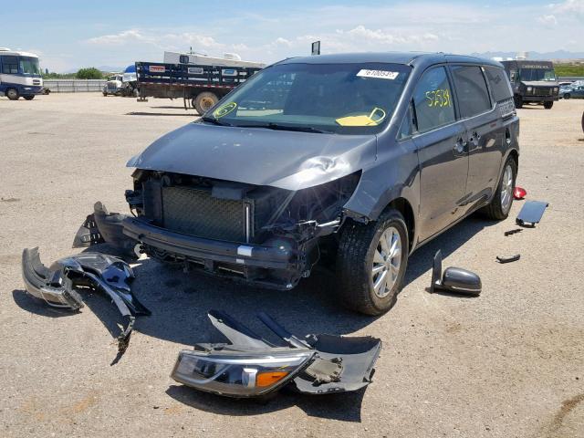 KNDMB5C18F6059784 - 2015 KIA SEDONA LX GRAY photo 2