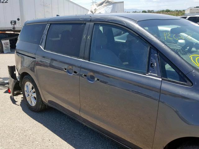 KNDMB5C18F6059784 - 2015 KIA SEDONA LX GRAY photo 9