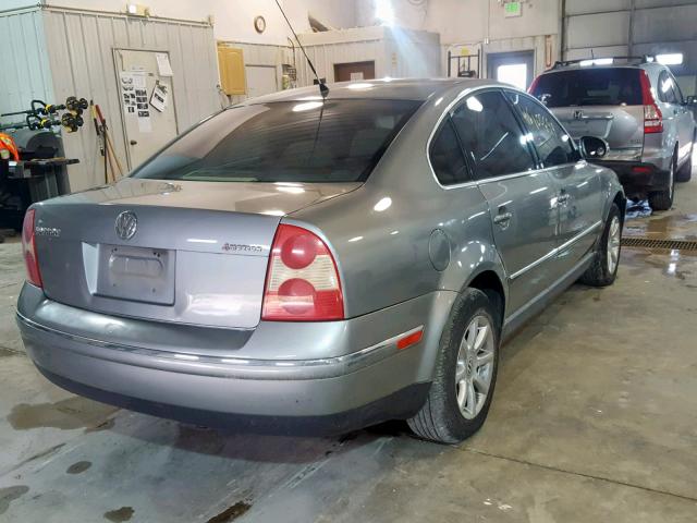 WVWPD63B94P325715 - 2004 VOLKSWAGEN PASSAT GLS GRAY photo 4