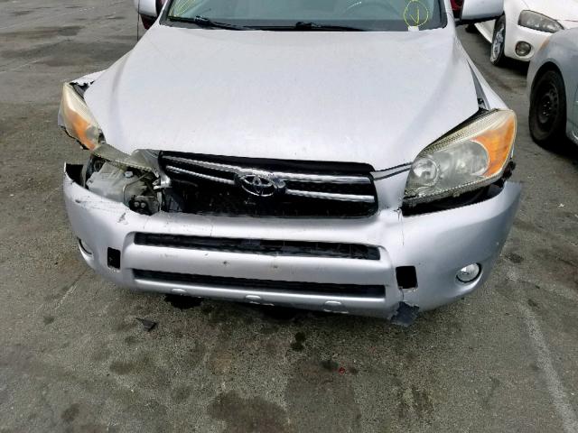 JTMZD31V186072938 - 2008 TOYOTA RAV4 LIMIT SILVER photo 9