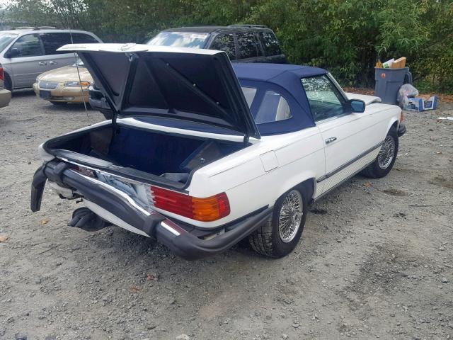 WDBBA45C4FA022312 - 1985 MERCEDES-BENZ 380 SL WHITE photo 4