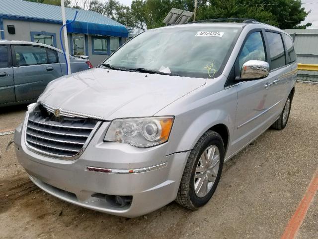 2A8HR64X98R104399 - 2008 CHRYSLER TOWN & COU SILVER photo 2