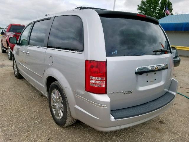 2A8HR64X98R104399 - 2008 CHRYSLER TOWN & COU SILVER photo 3