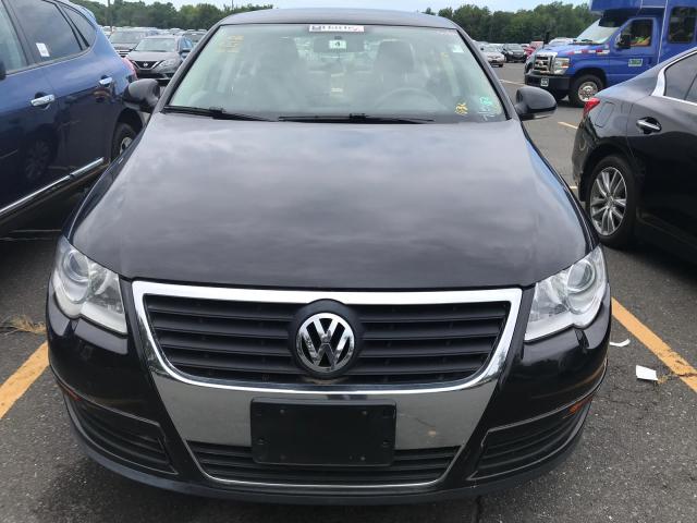 WVWJK73C68E218858 - 2008 VOLKSWAGEN PASSAT TUR BLACK photo 4