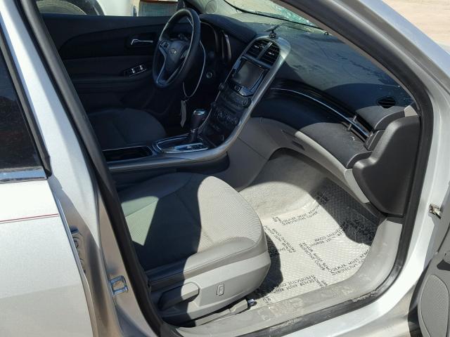 1G11D5SR8DF158017 - 2013 CHEVROLET MALIBU 1LT ვერცხლისფერი ფოტო 5