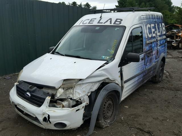NM0LS7BN9AT039921 - 2010 FORD TRANSIT CO WHITE photo 2
