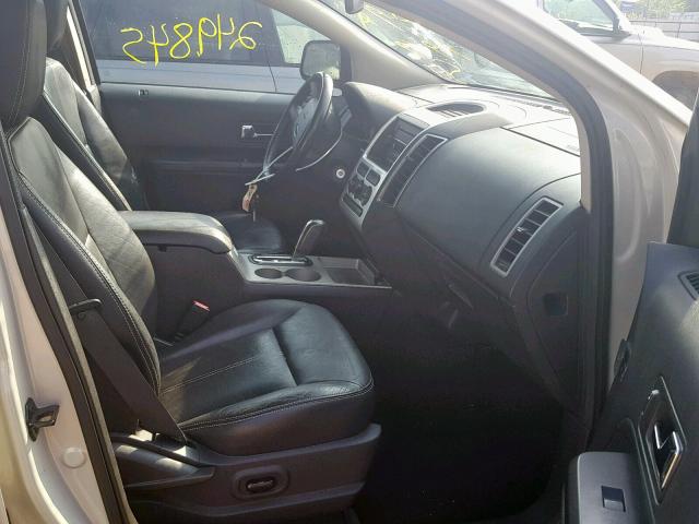 2FMDK48C47BA90341 - 2007 FORD EDGE SEL WHITE photo 5