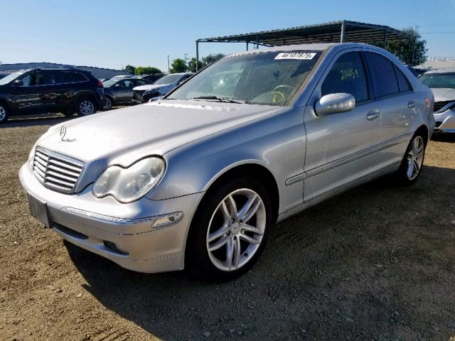 WDBRF61J53F330085 - 2003 MERCEDES-BENZ C 240 SILVER photo 2