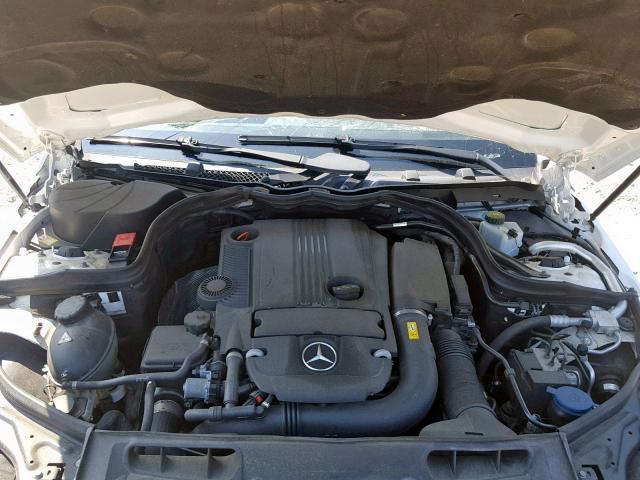 WDDGJ4HB4DF975733 - 2013 MERCEDES-BENZ C 250 WHITE photo 7