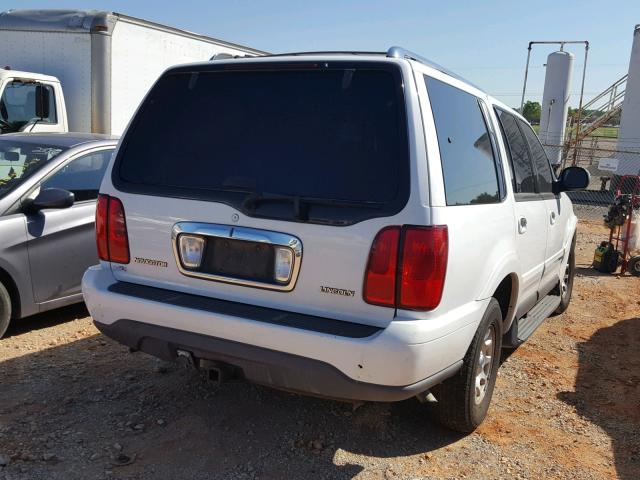 5LMRU27L3XLJ07293 - 1999 LINCOLN NAVIGATOR WHITE photo 4