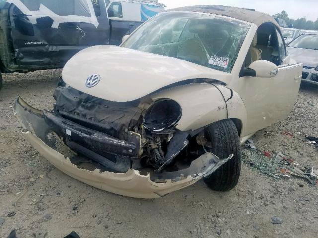 3VWRF31Y96M319525 - 2006 VOLKSWAGEN NEW BEETLE თეთრი ფოტო 2