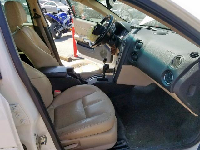 2G2WP582481190219 - 2008 PONTIAC GRAND PRIX WHITE photo 5