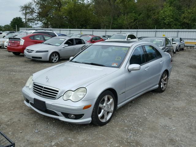 WDBRF52H17F861411 - 2007 MERCEDES-BENZ C 230 SILVER photo 2