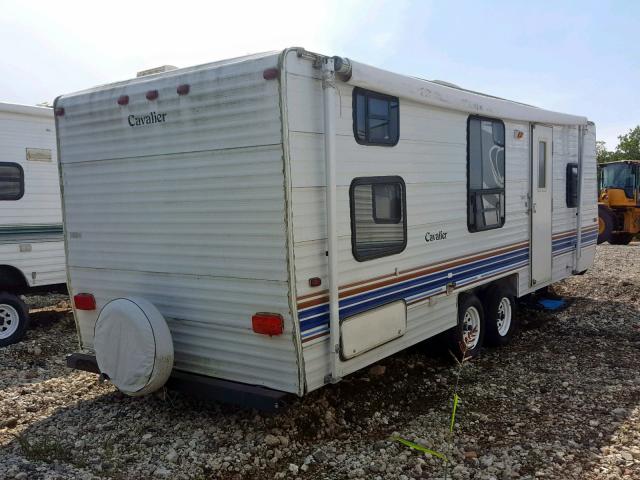 1NL10TM28W1035089 - 1998 GULF STREAM CAVALIER WHITE photo 4