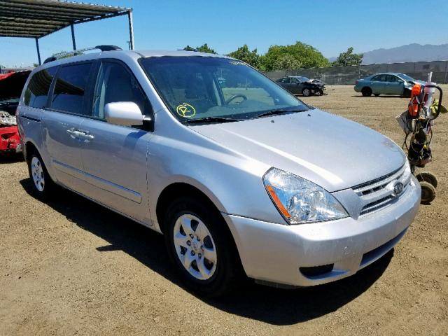 KNDMG4C32A6326312 - 2010 KIA SEDONA LX SILVER photo 1