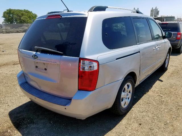 KNDMG4C32A6326312 - 2010 KIA SEDONA LX SILVER photo 4