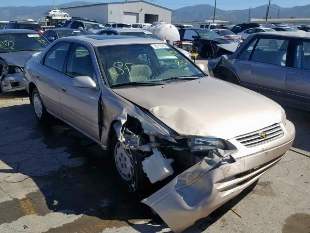 4T1BG22K6VU047205 - 1997 TOYOTA CAMRY CE GOLD photo 1