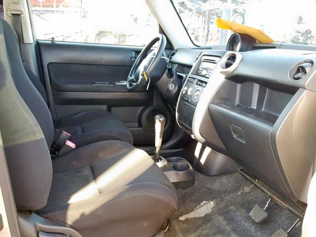 JTLKT324754009882 - 2005 TOYOTA SCION XB 灰色 照片 5