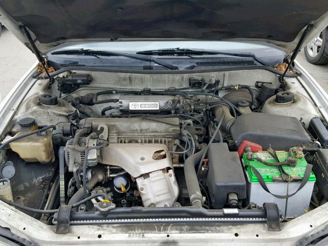 4T1BG12K4TU832412 - 1996 TOYOTA CAMRY DX WHITE photo 7