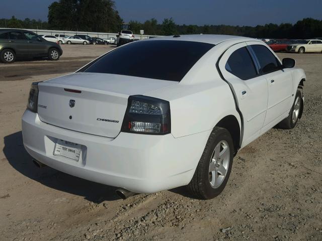 2B3CA3CV2AH305517 - 2010 DODGE CHARGER SX WHITE photo 4