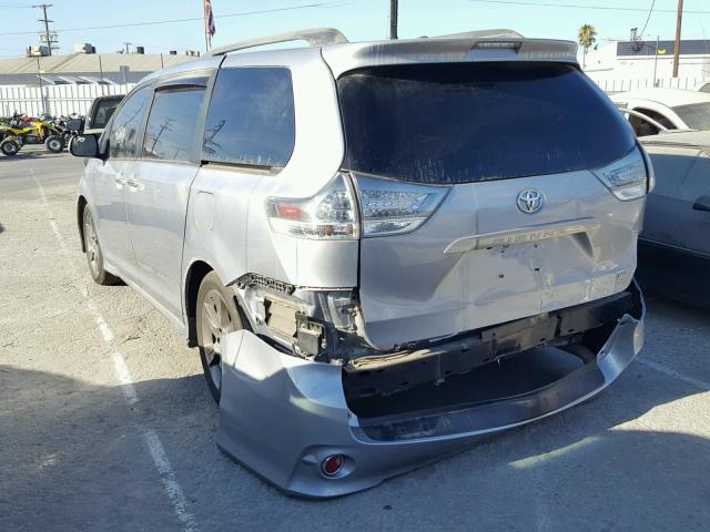 5TDXK3DC5GS725213 - 2016 TOYOTA SIENNA SE SILVER photo 3