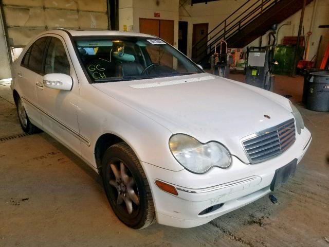 WDBRF61JX2F192087 - 2002 MERCEDES-BENZ C 240 WHITE photo 1