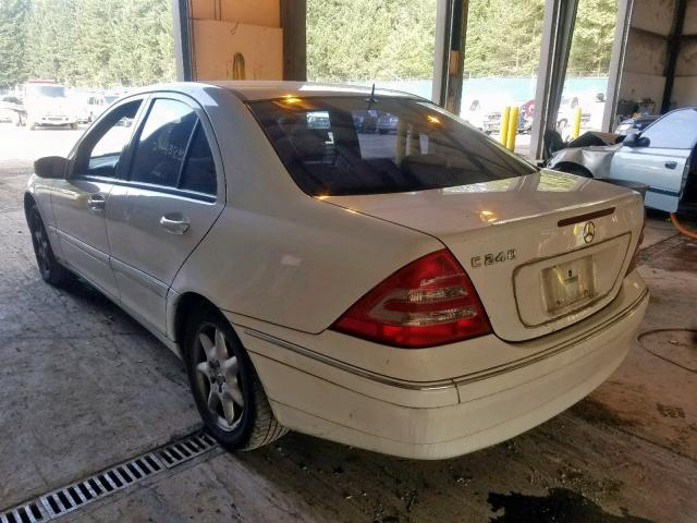 WDBRF61JX2F192087 - 2002 MERCEDES-BENZ C 240 WHITE photo 3