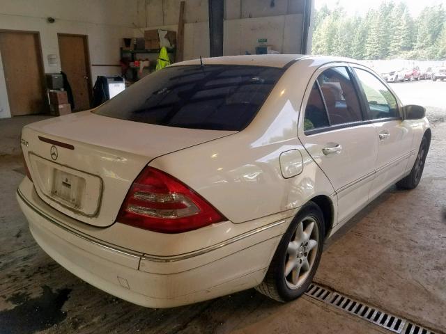 WDBRF61JX2F192087 - 2002 MERCEDES-BENZ C 240 WHITE photo 4