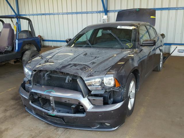 2C3CDXHG3DH570883 - 2013 DODGE CHARGER SX CHARCOAL photo 2