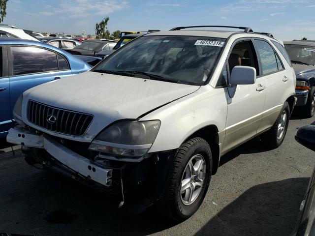 JT6HF10U6Y0122391 - 2000 LEXUS RX 300 WHITE photo 2