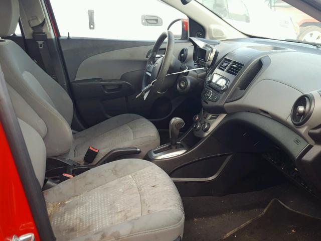 1G1JA5SH3C4192473 - 2012 CHEVROLET SONIC LS RED photo 5