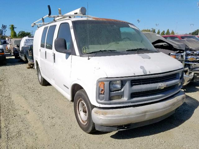 1GCFG25W411132995 - 2001 CHEVROLET EXPRESS G2 WHITE photo 1