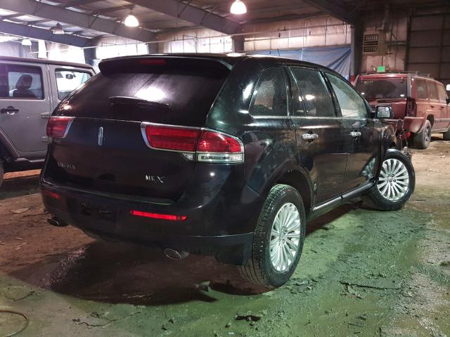 2LMDJ6JK1DBL37010 - 2013 LINCOLN MKX BLACK photo 4