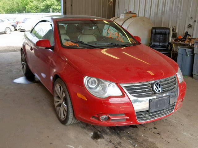 WVWDB71F48V017874 - 2008 VOLKSWAGEN EOS VR6 RED photo 1