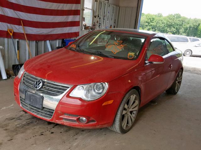 WVWDB71F48V017874 - 2008 VOLKSWAGEN EOS VR6 RED photo 2