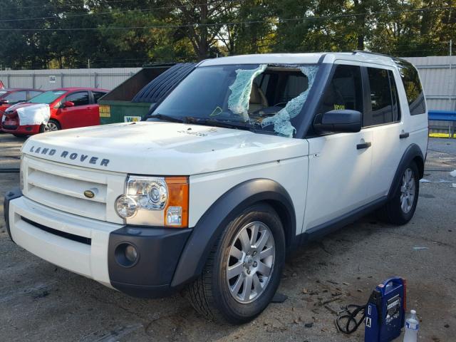 SALAD25456A407971 - 2006 LAND ROVER LR3 SE WHITE photo 2