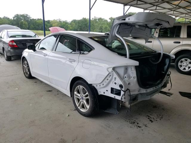 3FA6P0HDXJR183511 - 2018 FORD FUSION SE WHITE photo 3