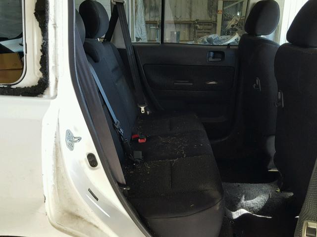 JTLKT324550202605 - 2005 TOYOTA SCION XB Ақ фото 6