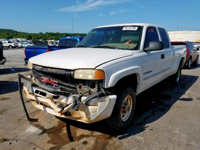 1GTHC29U03E150595 - 2003 GMC SIERRA C25 WHITE photo 2