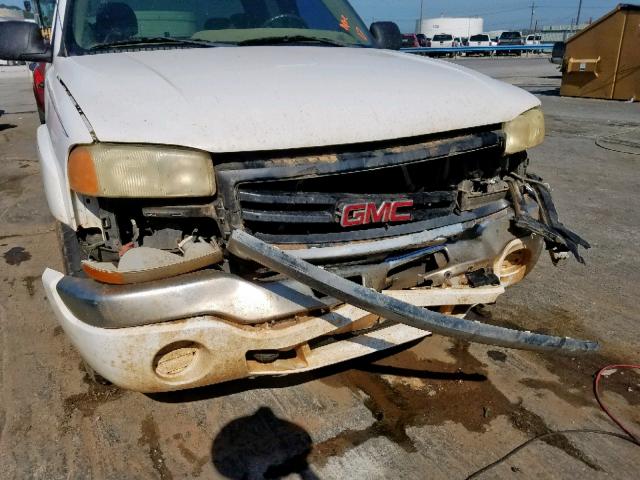 1GTHC29U03E150595 - 2003 GMC SIERRA C25 WHITE photo 9