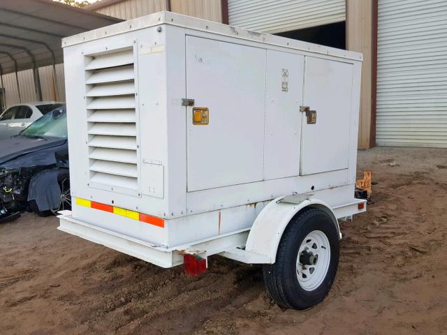 CTL25DL64FS000106 - 1985 TRAIL KING GENERATOR WHITE photo 4