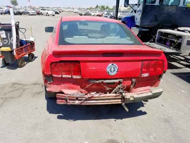 1ZVHT80N085132451 - 2008 FORD MUSTANG RED photo 9