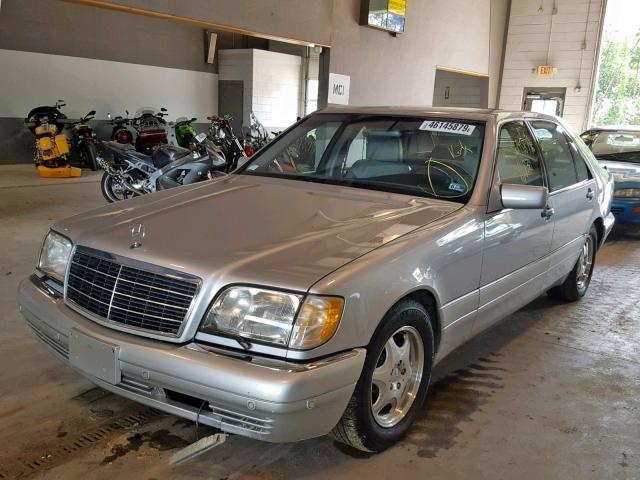 WDBGA51G3XA421766 - 1999 MERCEDES-BENZ S 500 SILVER photo 2