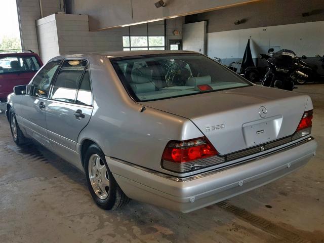 WDBGA51G3XA421766 - 1999 MERCEDES-BENZ S 500 SILVER photo 3