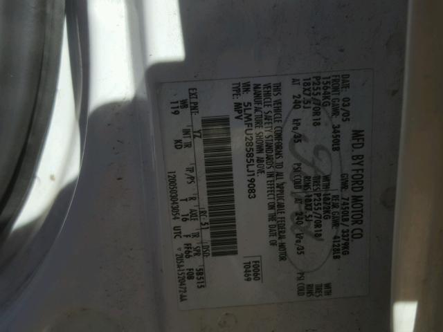 5LMFU28585LJ19083 - 2005 LINCOLN NAVIGATOR WHITE photo 10