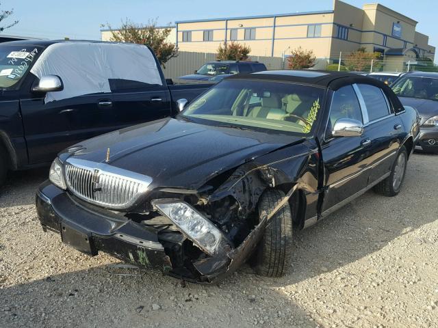 1LNHM83V67Y604866 - 2007 LINCOLN TOWN CAR D BLACK photo 2