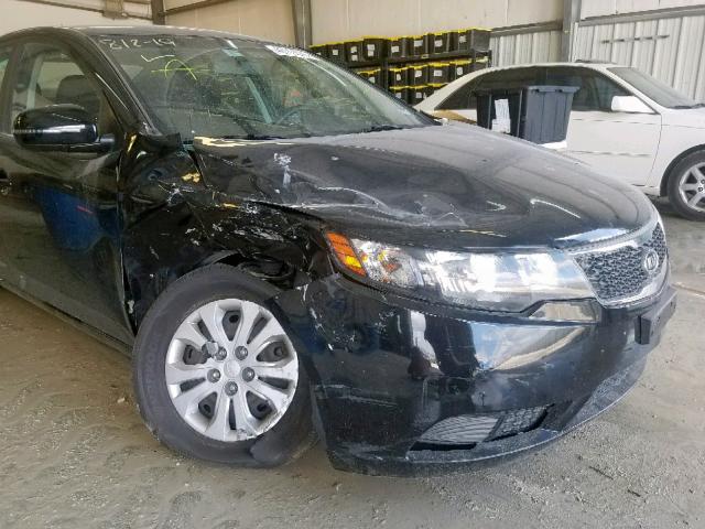 KNAFU4A26D5718745 - 2013 KIA FORTE EX BLACK photo 9