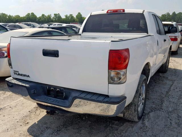 5TFRM5F17AX004158 - 2010 TOYOTA TUNDRA DOU WHITE photo 4