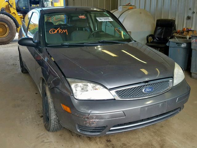 3FAFP31N35R152868 - 2005 FORD FOCUS ZX3 GRAY photo 1